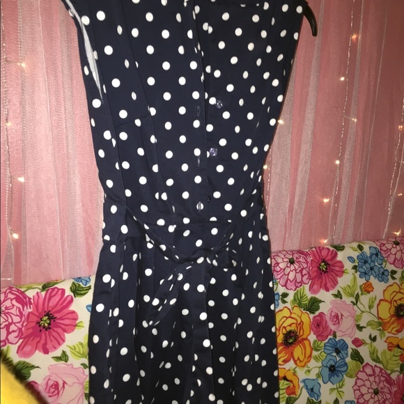 Dress - Picture 4 of 4